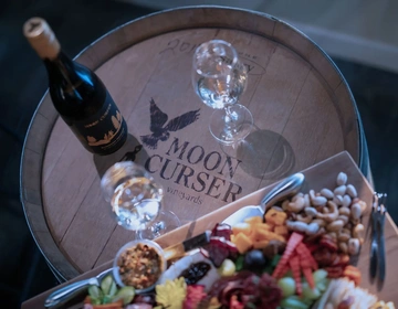 Moon Curser Vineyards