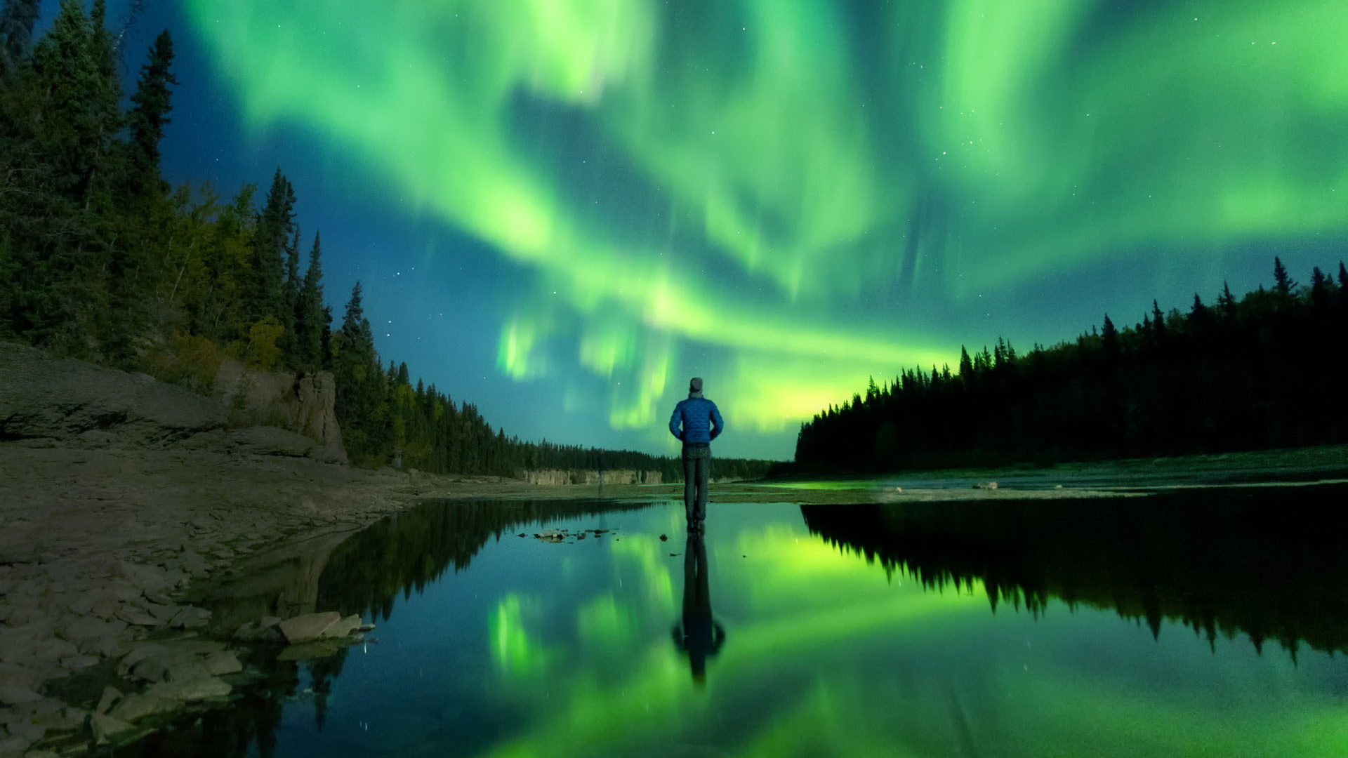 Paul Zizka Alexandra Falls Summer Aurora September 2018