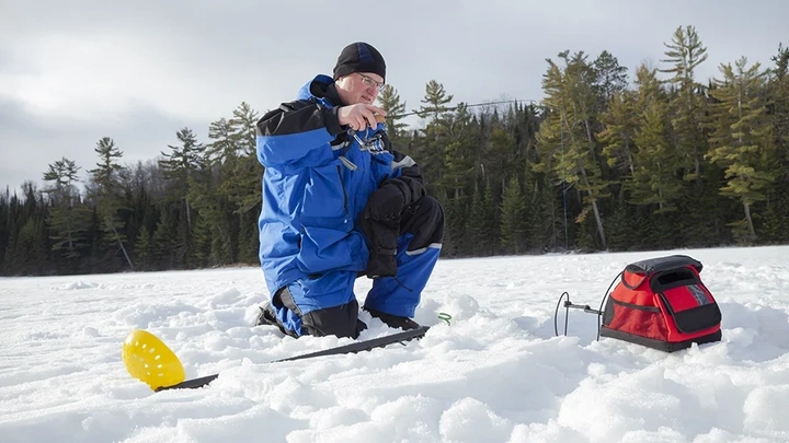 Ice Fishing on the St Lawrence