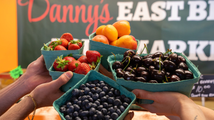 Dannys east bench fruit market 15